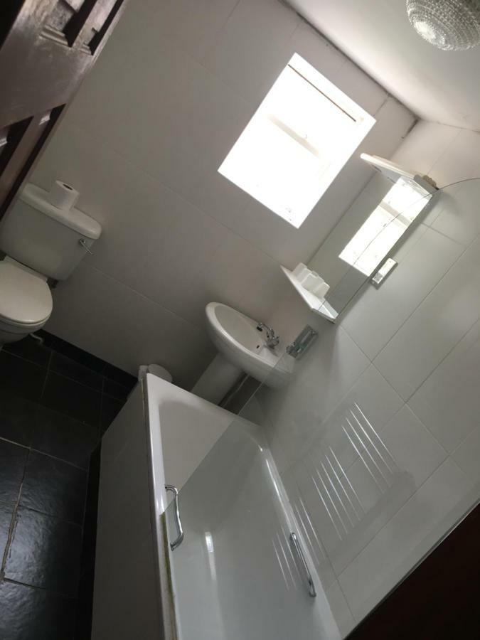 Cedar Tree Hotel Rugeley Dış mekan fotoğraf