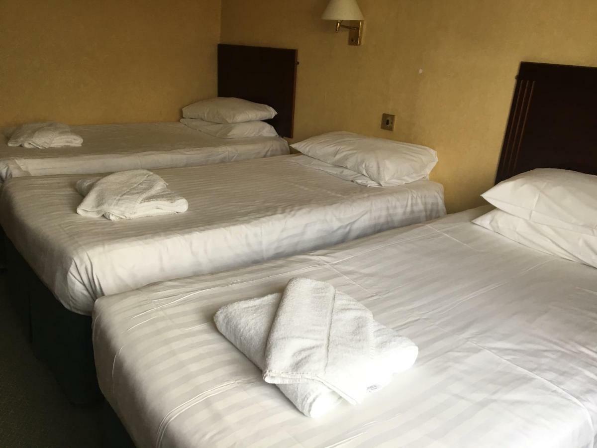 Cedar Tree Hotel Rugeley Dış mekan fotoğraf