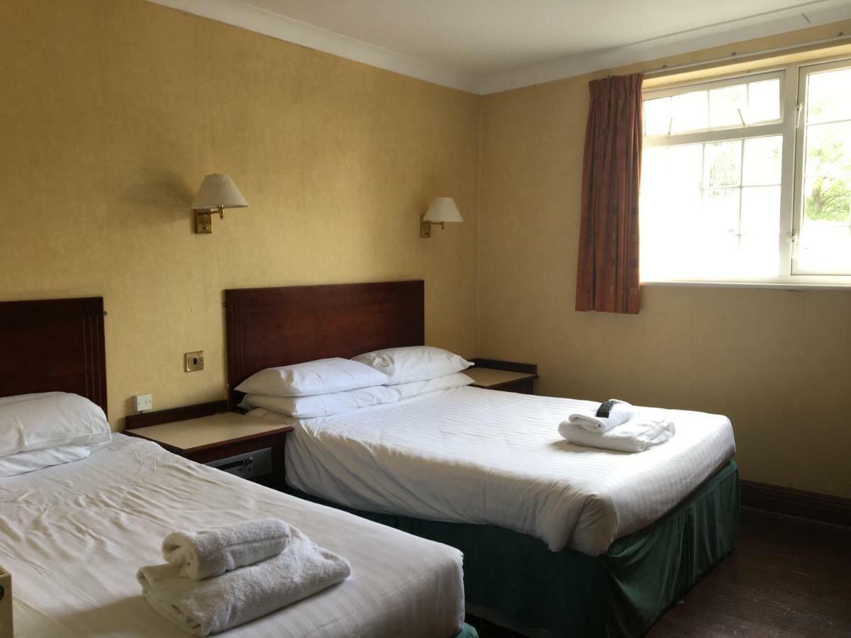 Cedar Tree Hotel Rugeley Dış mekan fotoğraf